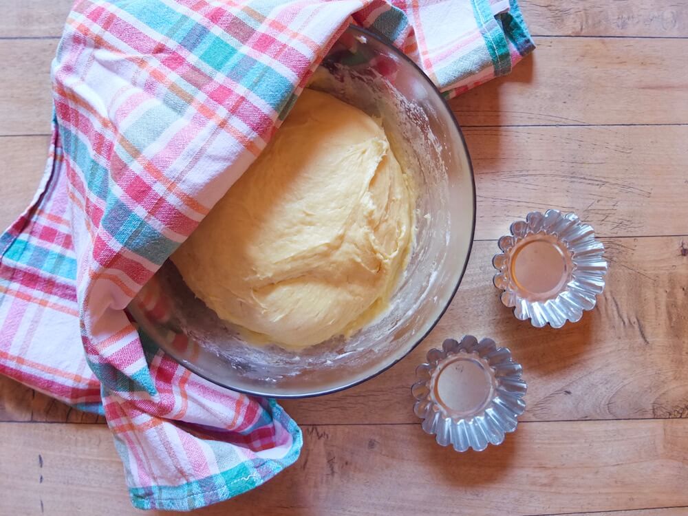 Zubereitung Brioches - La Crema Patisserie Foodblog Backblog