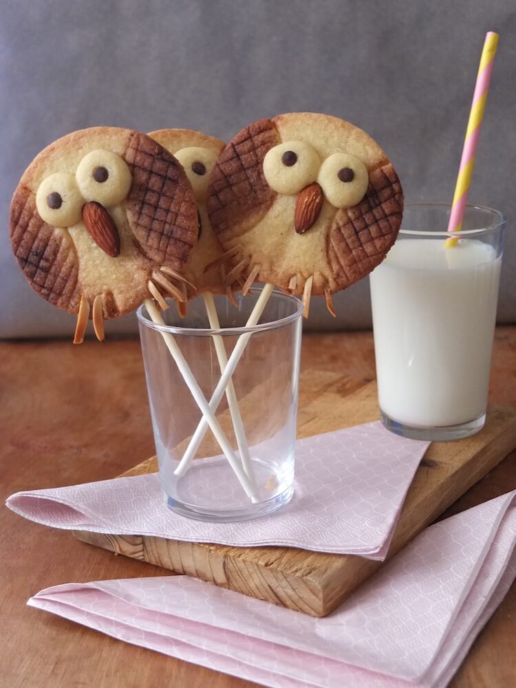 Eulenkekse am Stiel | Owl Cookie Pops - La Crema Patisserie Fooblog Backblog