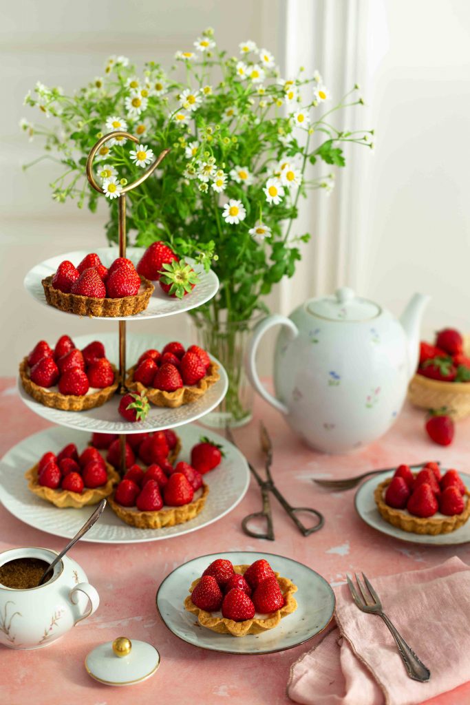 Erdbeertörtchen mit Panna Cotta | Rezept