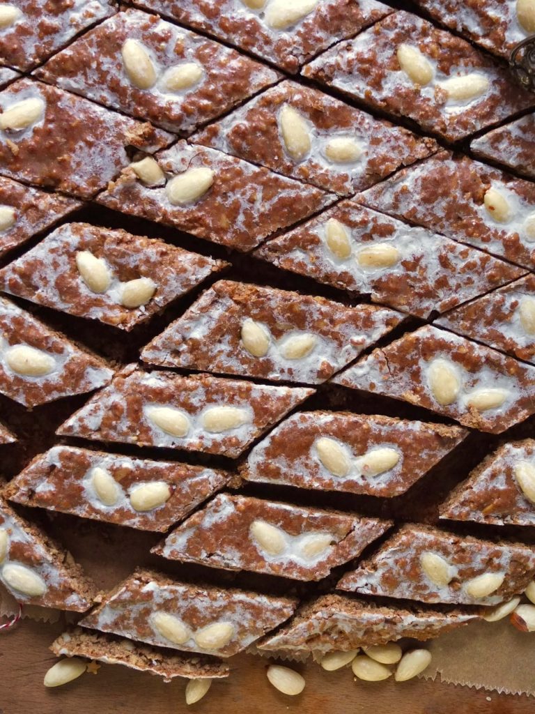 Nürnberger Elisenlebkuchen vom Blech – La Crema