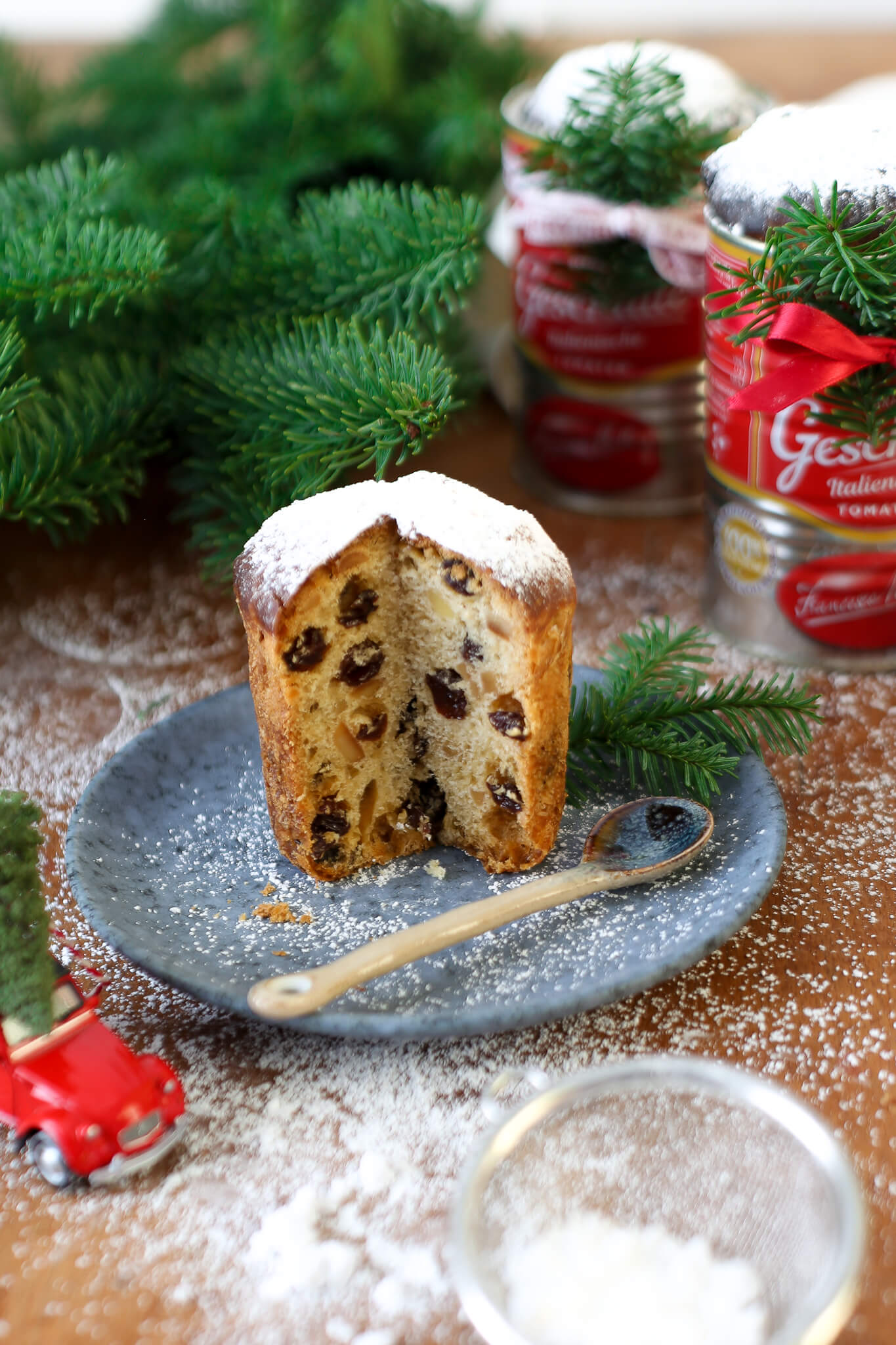 Mini Panettone mit Sauerteig in der Blechdose – La Crema