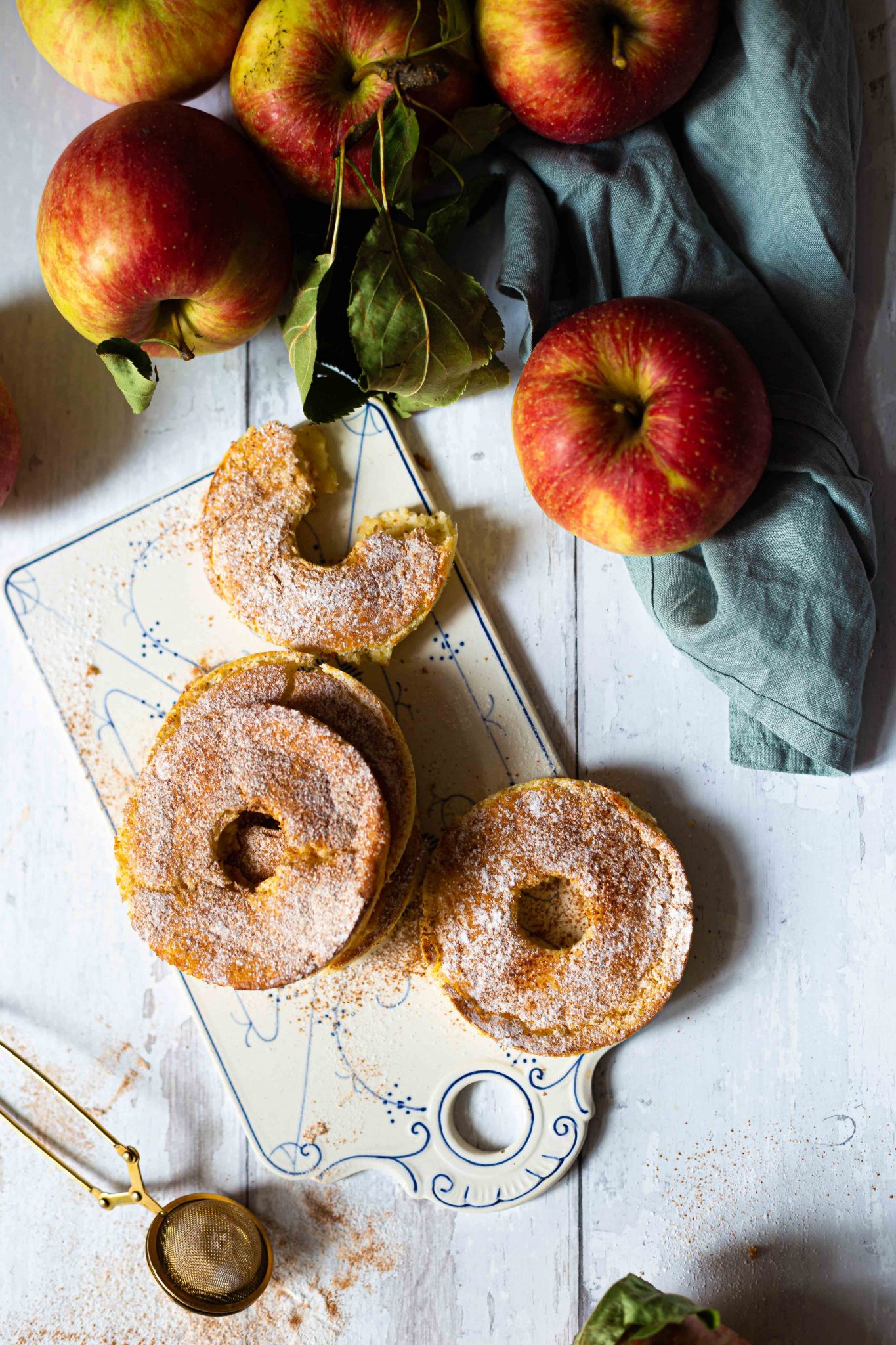 Kaiserschmarrn Donuts mit Apfel | ohne Frittieren – La Crema