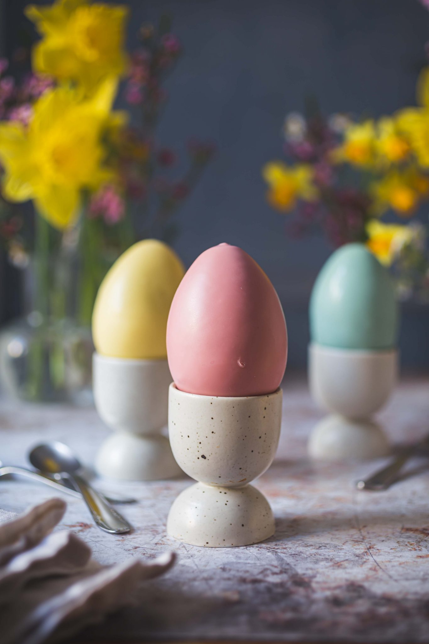 Ostereier-Törtchen mit Mango & Kokos – La Crema Ostereier-Törtchen mit Mango & Kokos – La Crema