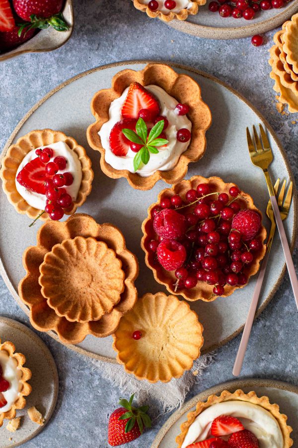 Grundrezept für cremiges Eis ohne Eismaschine – La Crema Grundrezept für cremiges Eis ohne Eismaschine – La Crema