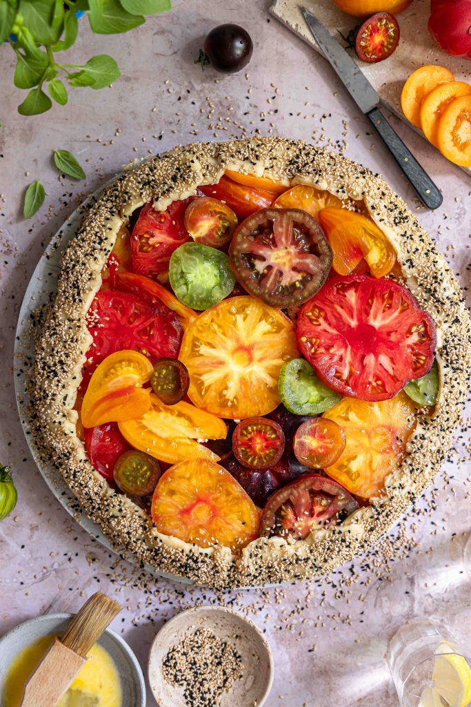 Tomaten Galette mit Feta & Pesto | Rezept